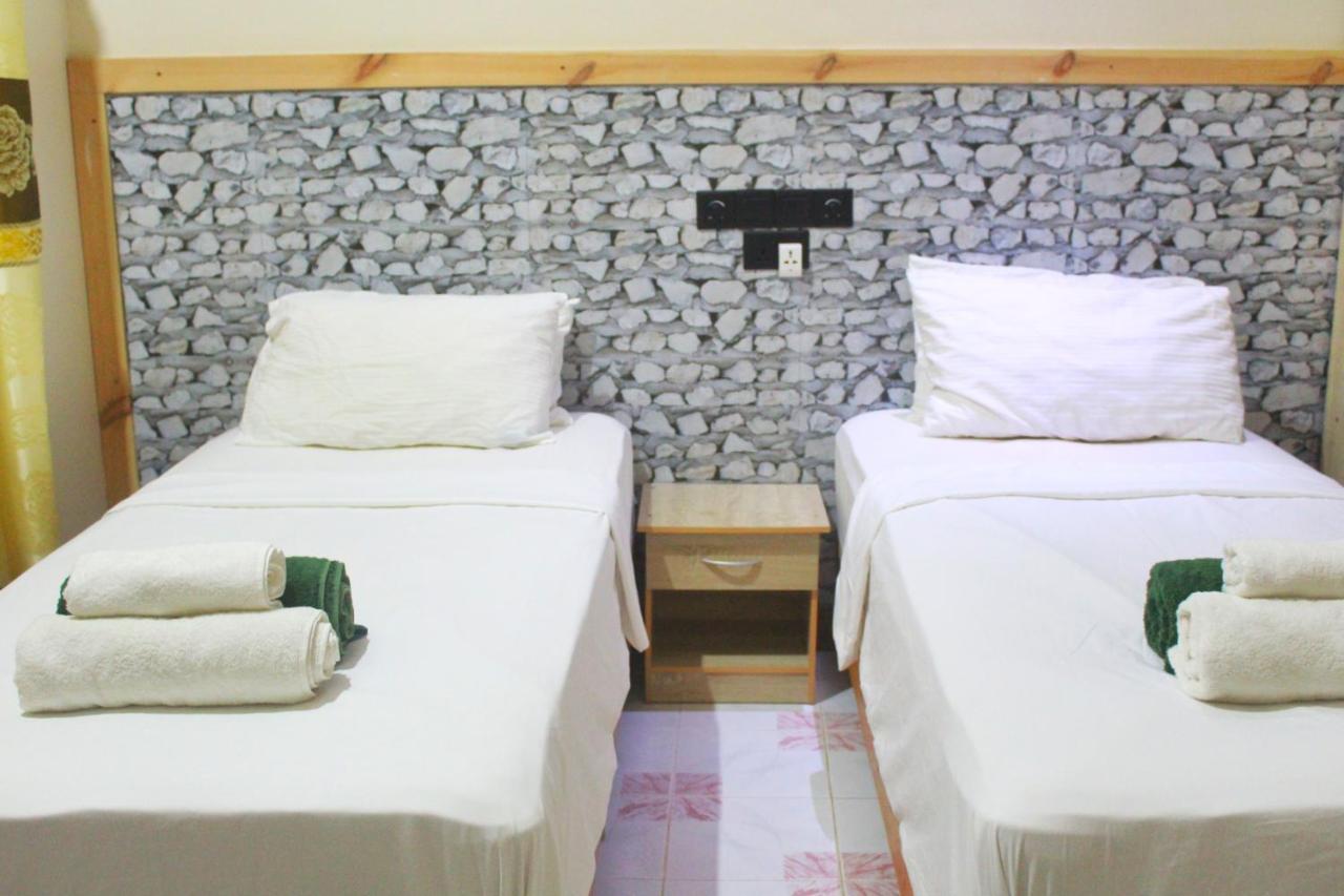 Hotel Gurus Maldives At Gulhi Island Exterior foto