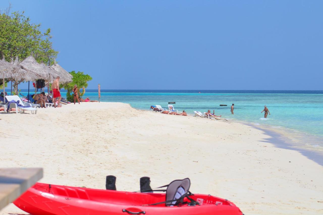 Hotel Gurus Maldives At Gulhi Island Exterior foto