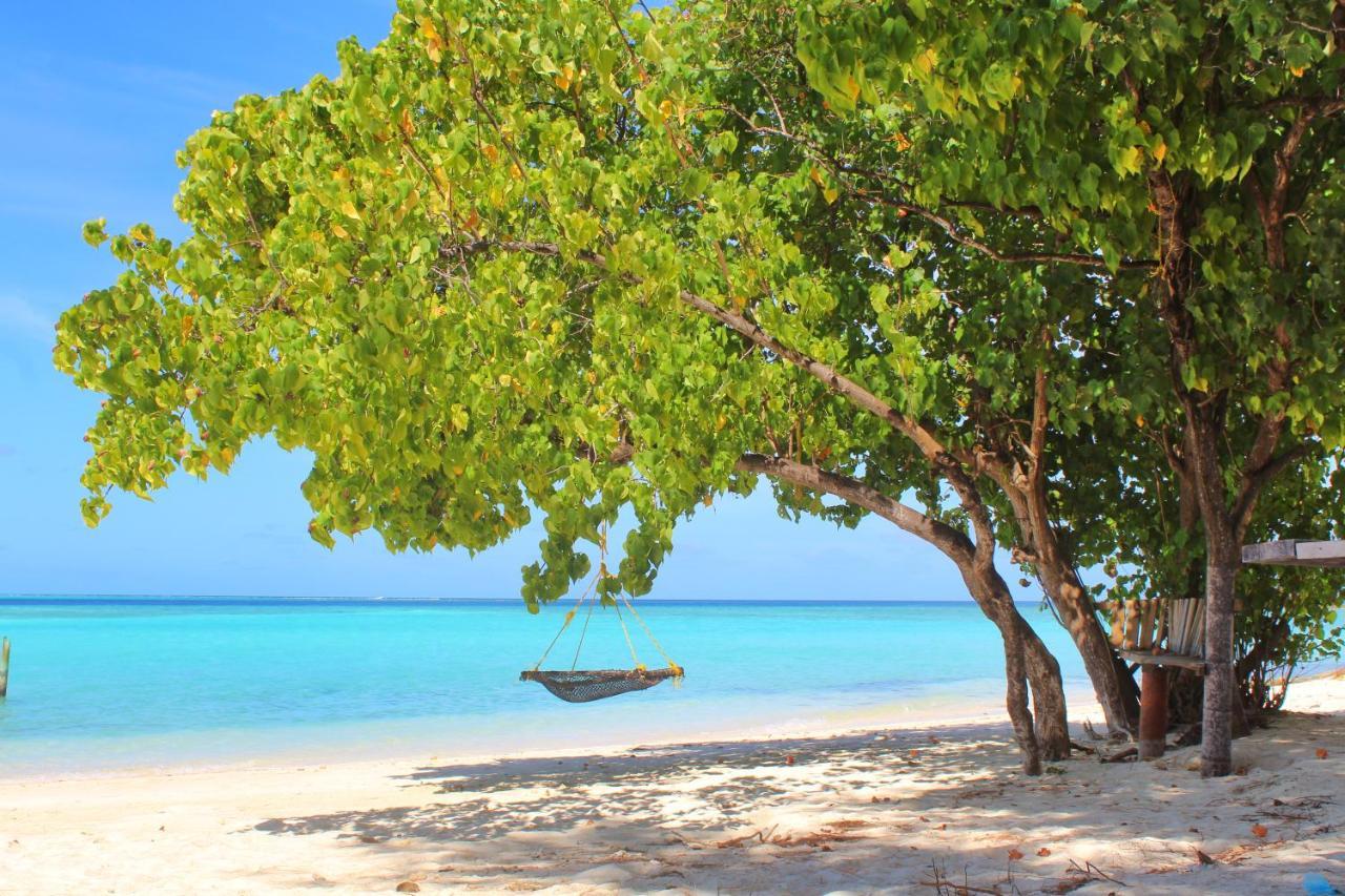 Hotel Gurus Maldives At Gulhi Island Exterior foto