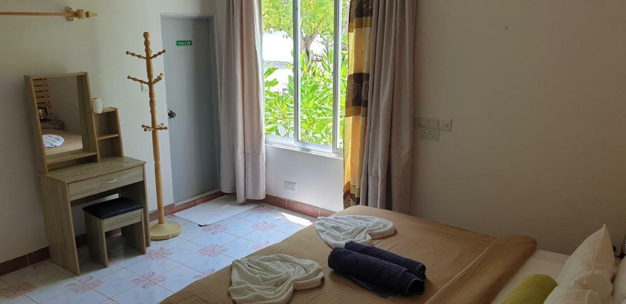 Hotel Gurus Maldives At Gulhi Island Exterior foto
